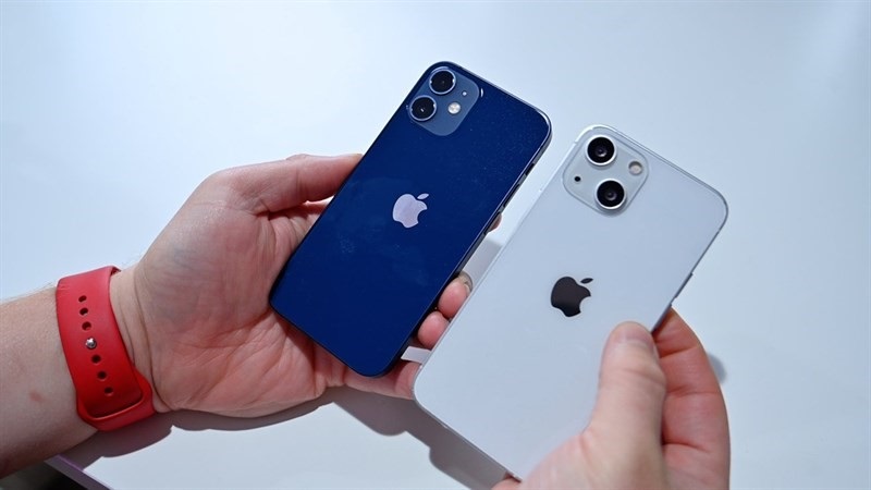 So sánh iPhone 12 và iPhone 13: Nên lựa chọn sản phẩm nào?